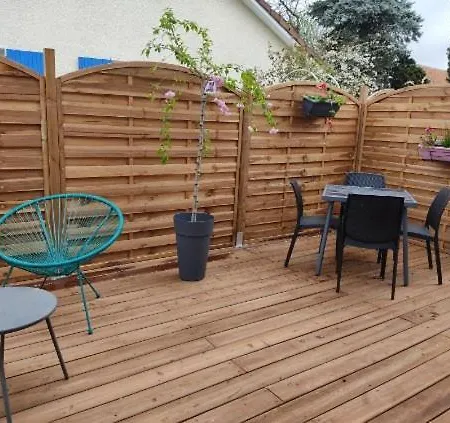 A La Holiday home Saint Pavace