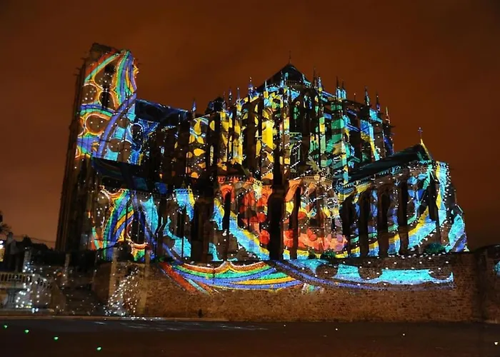 à La * Saint Pavace